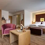 Obermuehle 4*s Boutique Szálloda